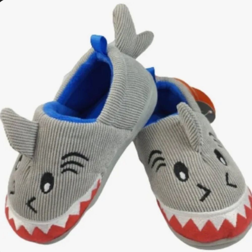 Wonder Nation Kids' Shark Slippers in Gray and Blue